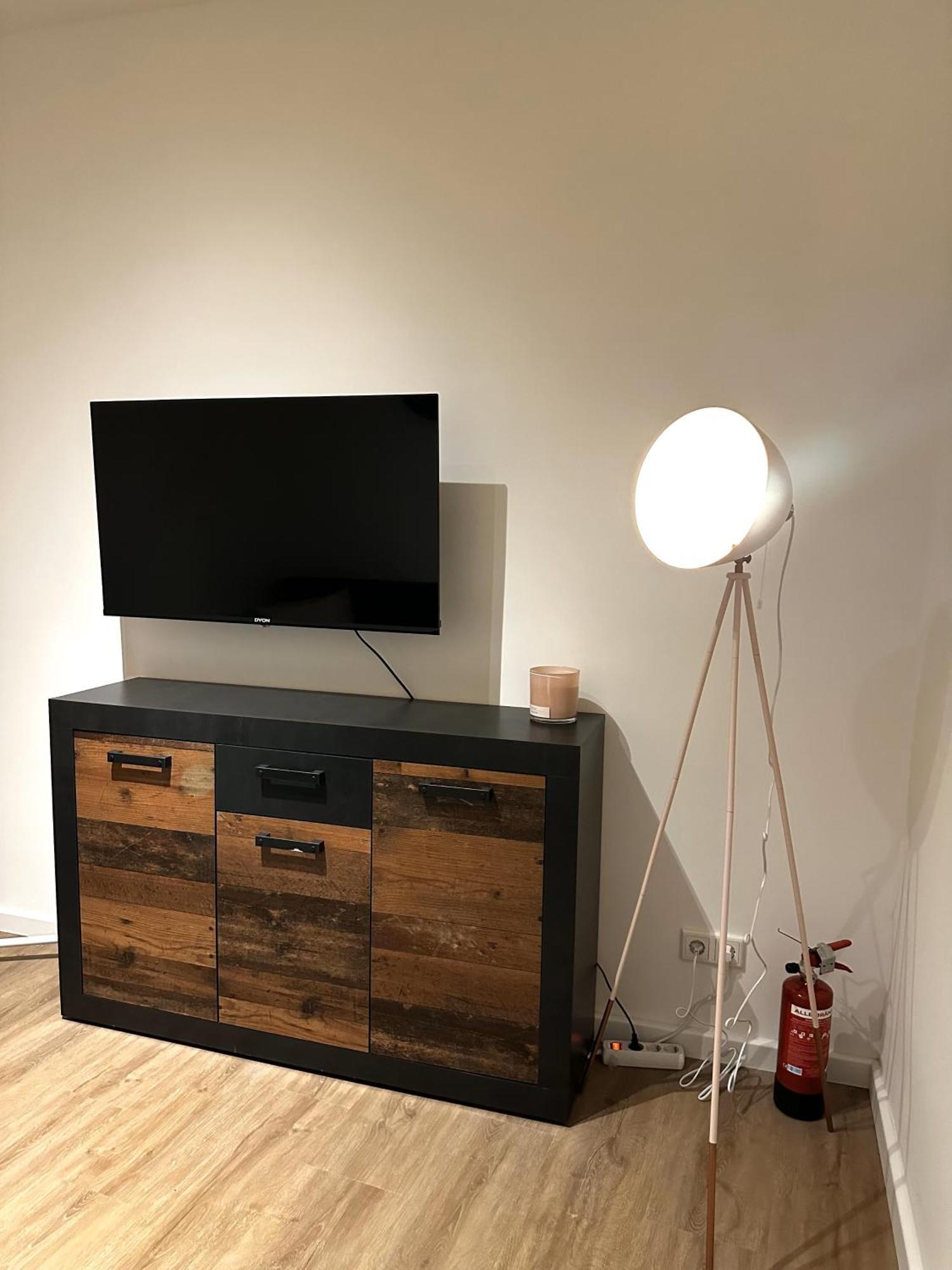 Rtr Essen - Fuer Bis Zu 8 Personen - Voll Ausgestattet - Zentral Limbecker Platz - Messe - Uniklinikum - Smart Tv - Modern Apartment Екстериор снимка